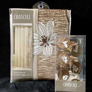 Croscill shower curtain and matching shower hooks